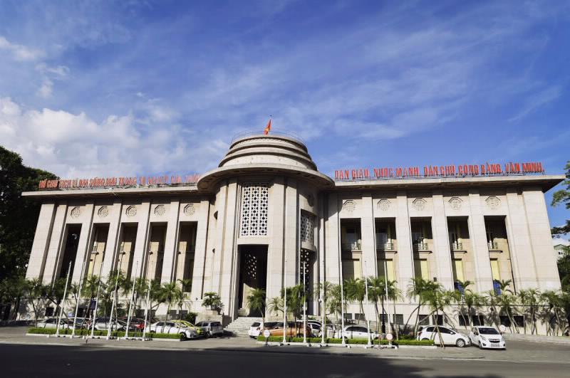 Ngân hàng Nhà nước tăng lãi suất điều hành thêm 1%