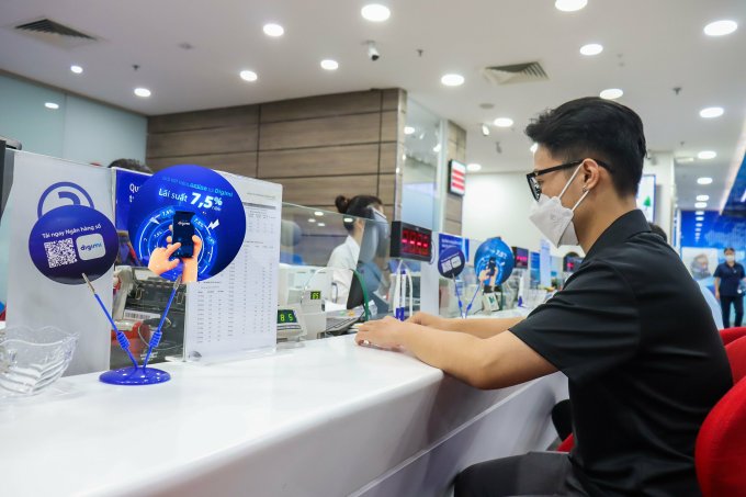 Nhiều ngân hàng tăng lãi suất tiết kiệm