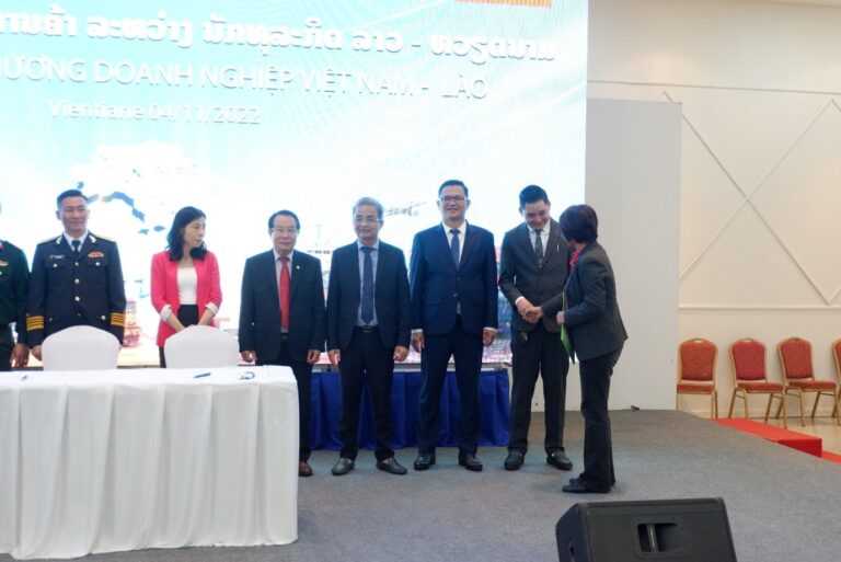 SEACO attending the Vietnam – Laos business trade signing ceremony
